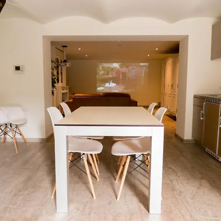 Maison Willem Tell Apartment